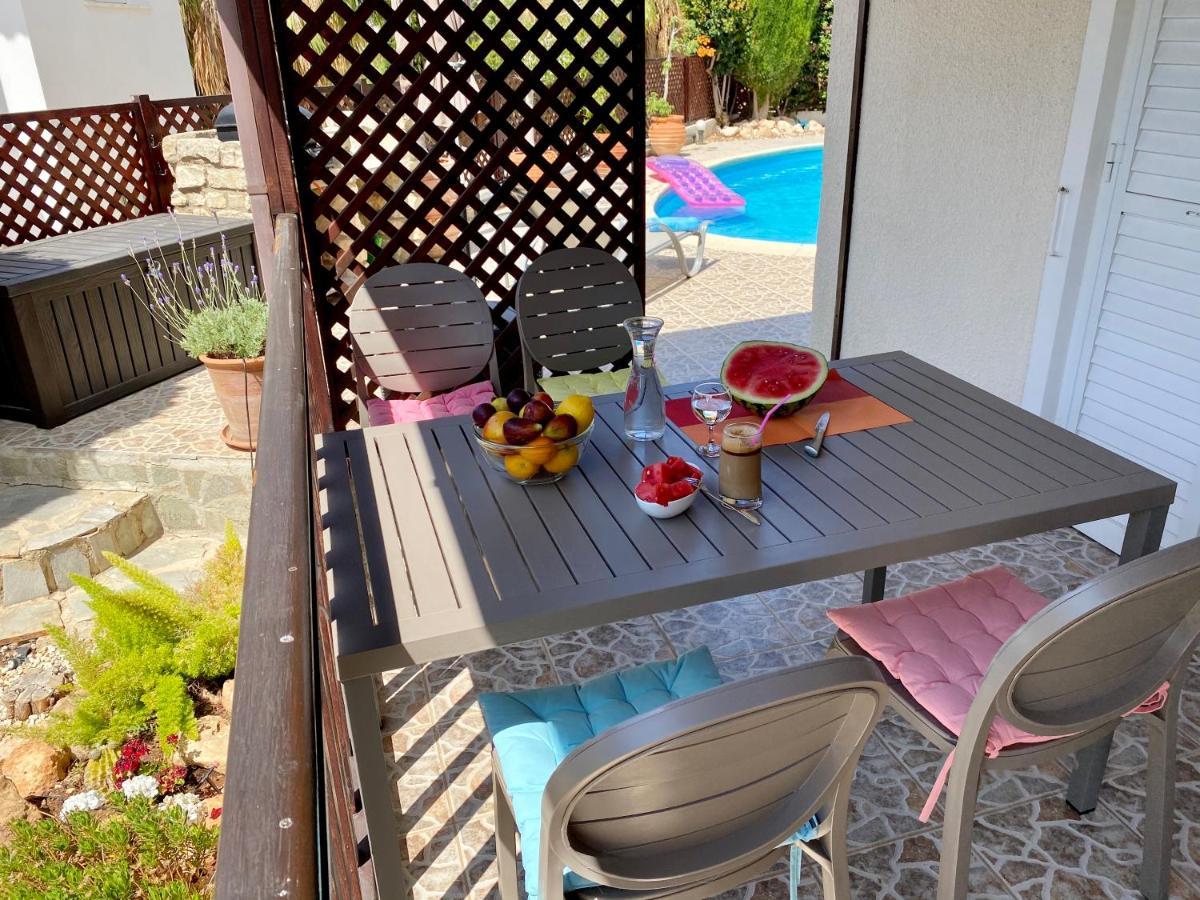 Villa Alicia With Priv Pool, Beautiful Garden And Shady Veranda- 5 Min To The Beach Пея Екстериор снимка