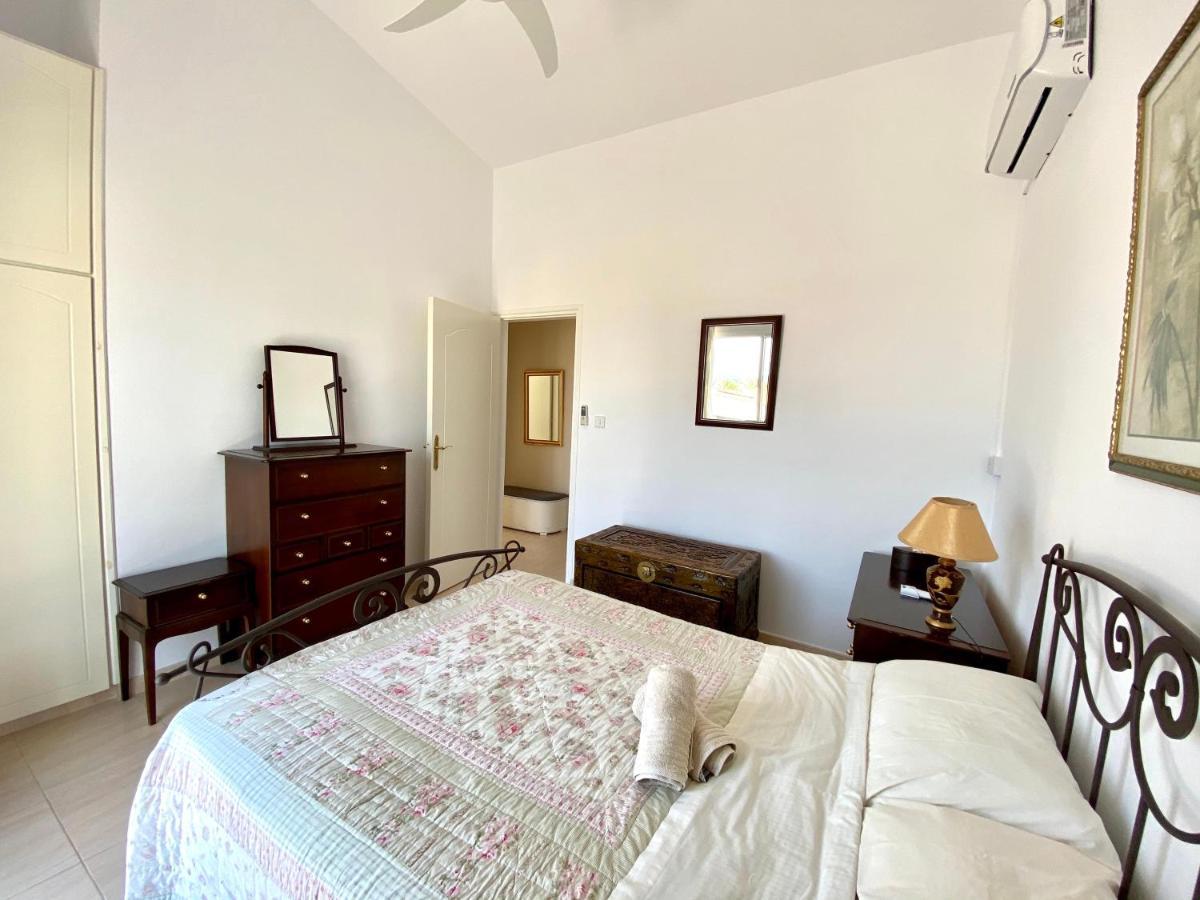Villa Alicia With Priv Pool, Beautiful Garden And Shady Veranda- 5 Min To The Beach Пея Екстериор снимка