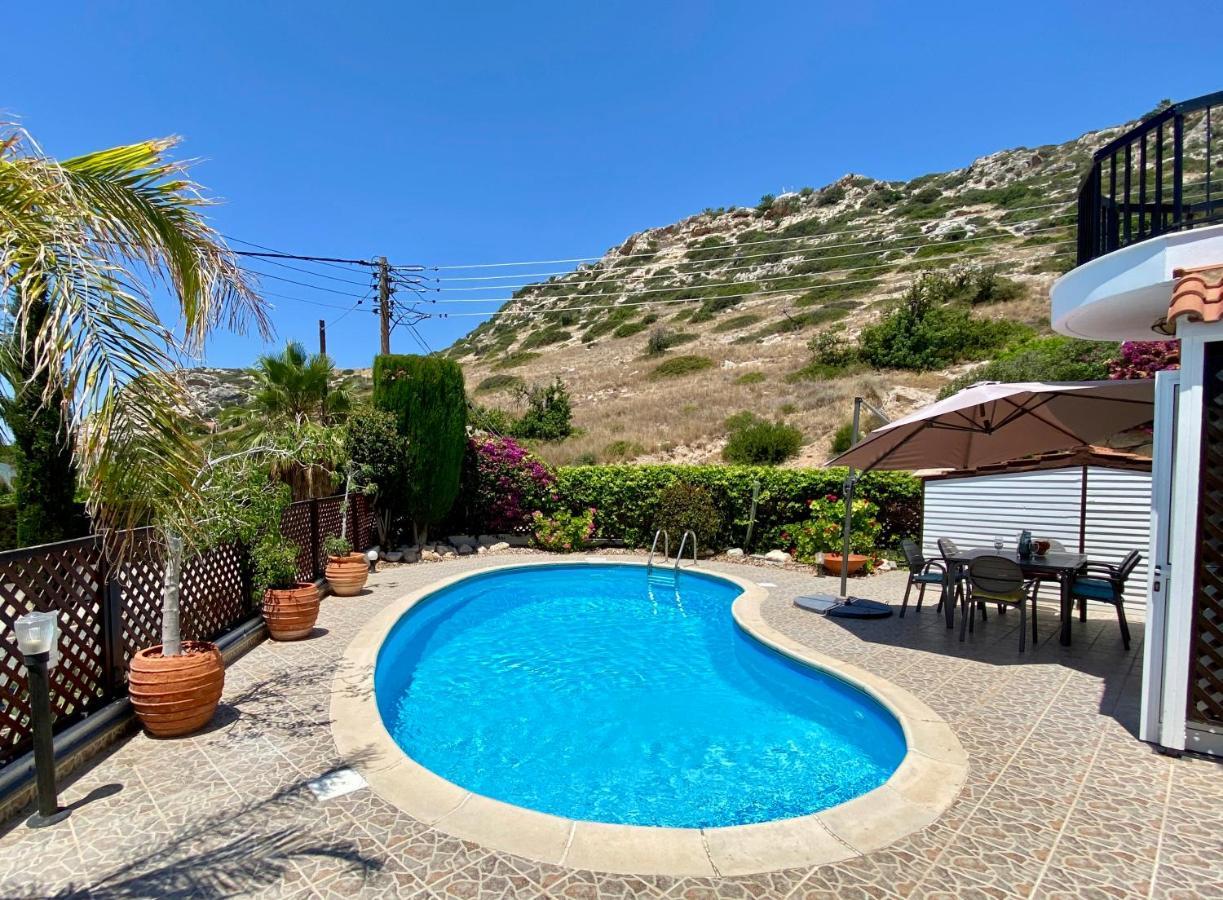 Villa Alicia With Priv Pool, Beautiful Garden And Shady Veranda- 5 Min To The Beach Пея Екстериор снимка