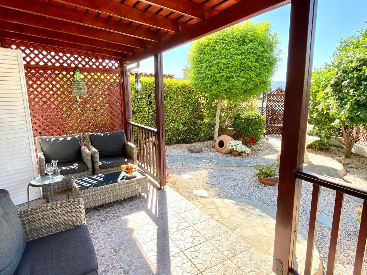 Villa Alicia With Priv Pool, Beautiful Garden And Shady Veranda- 5 Min To The Beach Пея Екстериор снимка