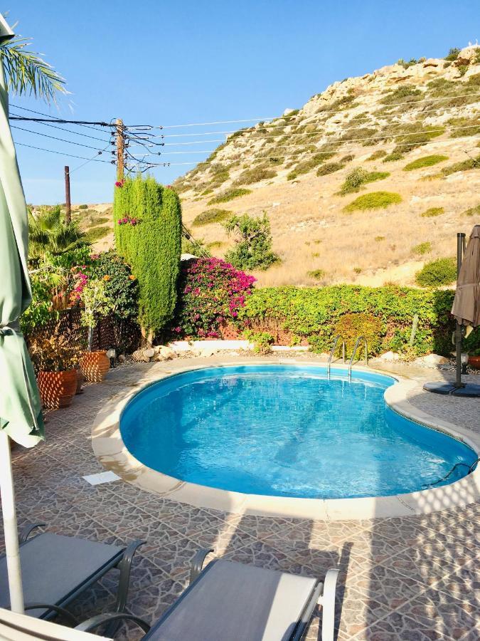 Villa Alicia With Priv Pool, Beautiful Garden And Shady Veranda- 5 Min To The Beach Пея Екстериор снимка